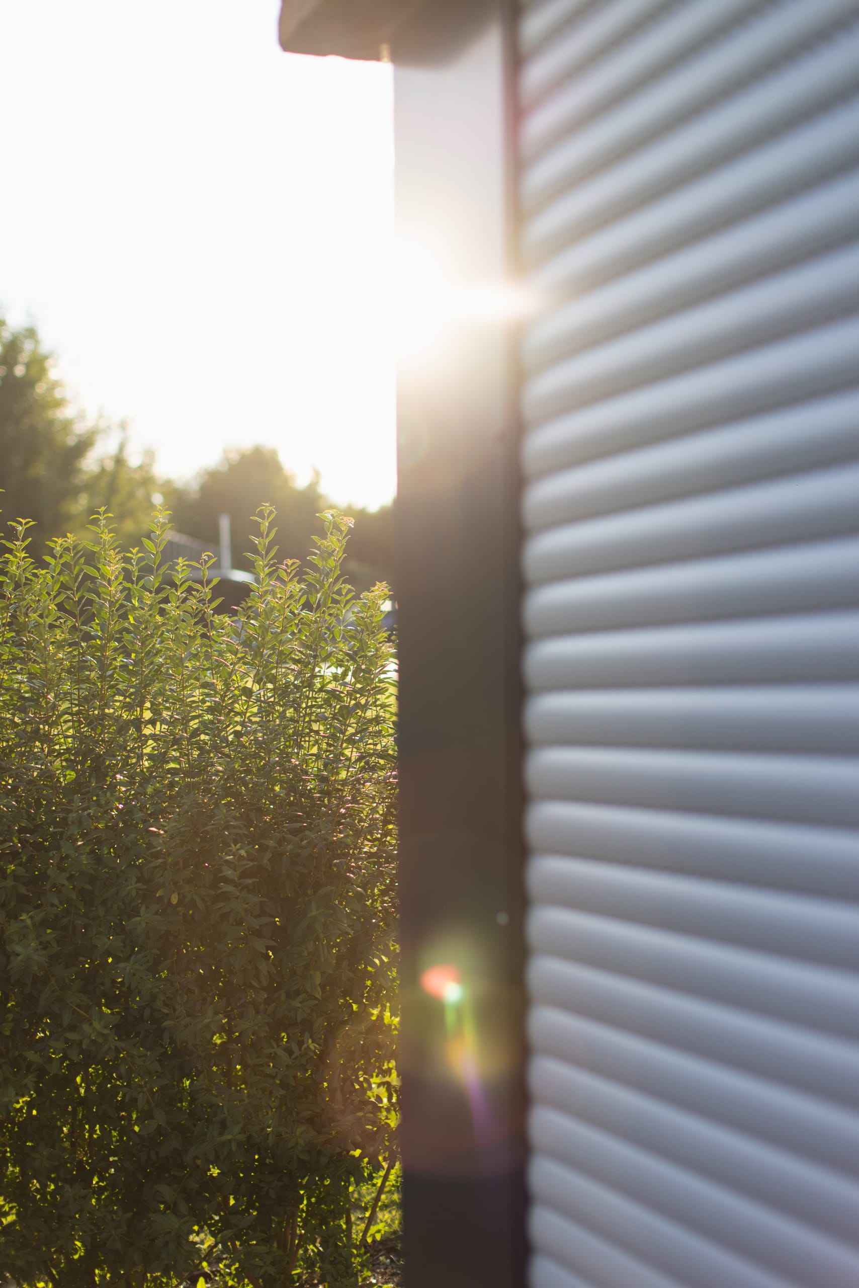 Sommertage, Zuhause